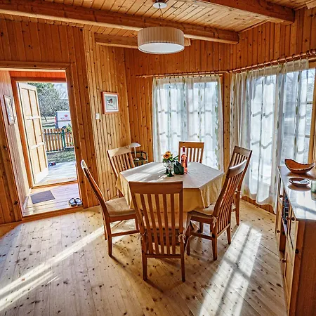 Zoeldfenyo Nyaralo, Tannengruen Holiday home *