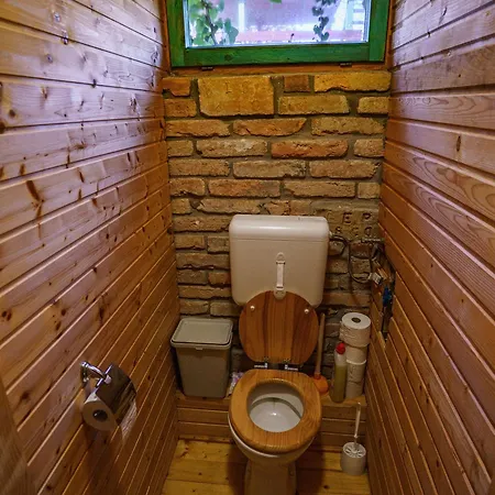 Zoeldfenyo Nyaralo, Tannengruen