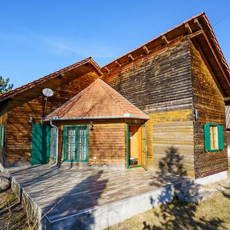 Prázdninový dům Zoeldfenyo Nyaralo, Tannengruen *