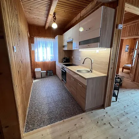 Holiday home Zoeldfenyo Nyaralo, Tannengruen