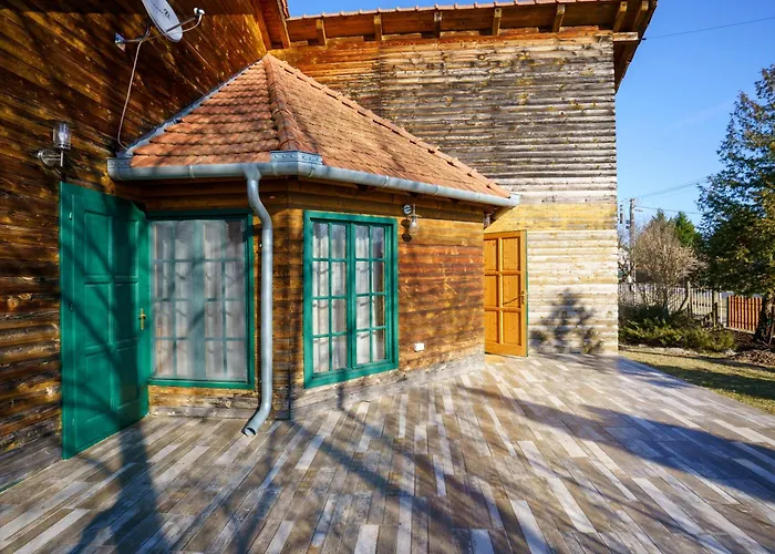 Prázdninový dům Zoeldfenyo Nyaralo, Tannengruen