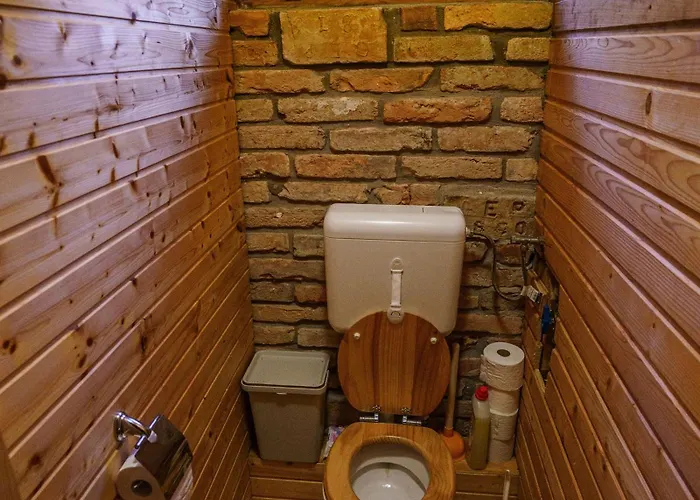 Zoeldfenyo Nyaralo, Tannengruen